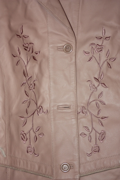 Echte Lederjacke mit Applikationen, Gr. 46, leichtes rosa
