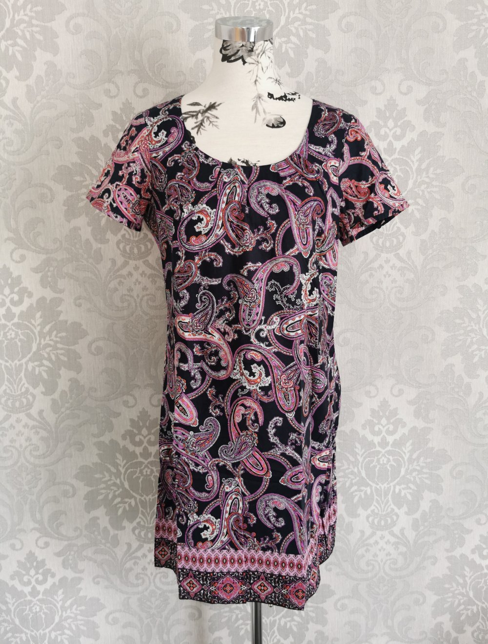 Esprit Kleid | Etuikleid Gr. M florales Muster 100% Baumwolle ::  Kleiderkorb.ch