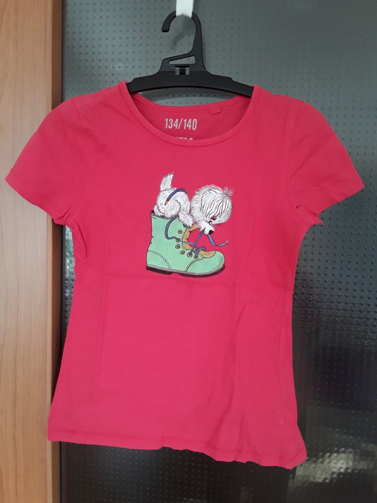 rotes handbemaltes T-Shirt 134/140