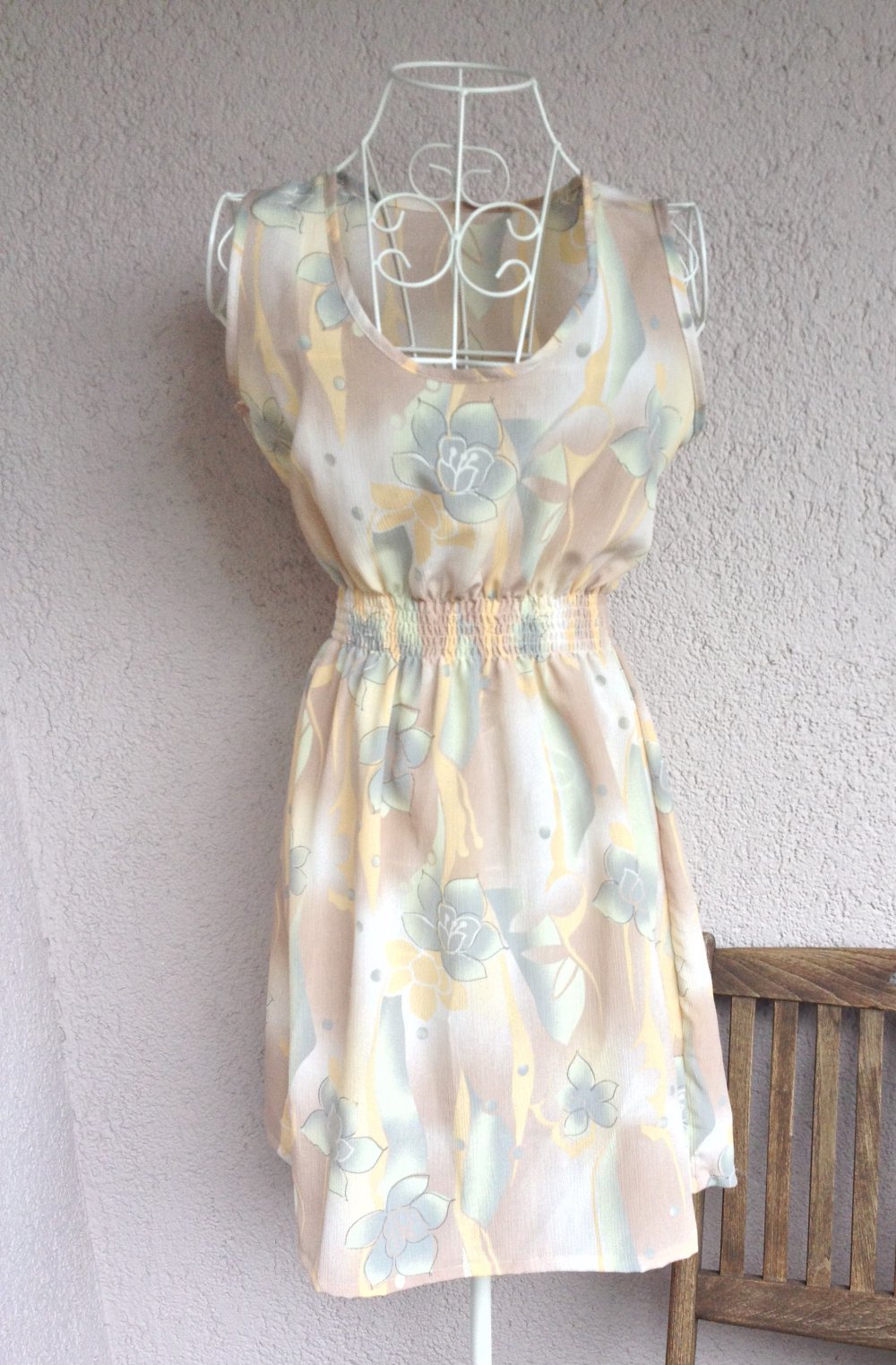 Wunderschönes Vintage Kleid mit tollem Muster in Pastellfarben