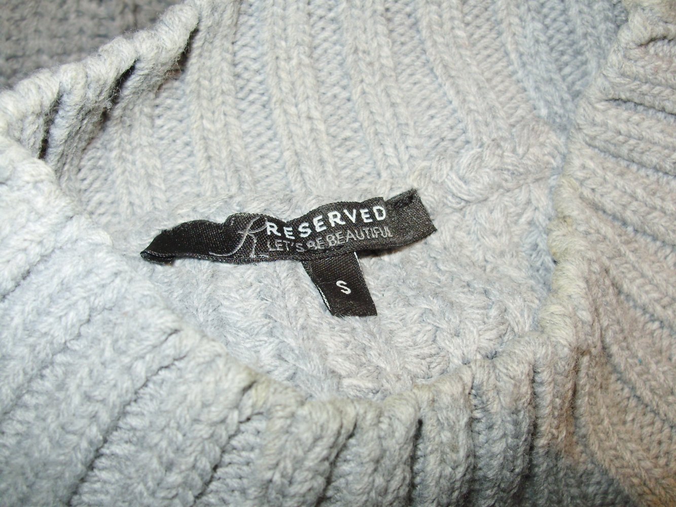 Reserved Pullover Grobstrick Stehkragen grau ausgefallen S :: Kleiderkorb.ch